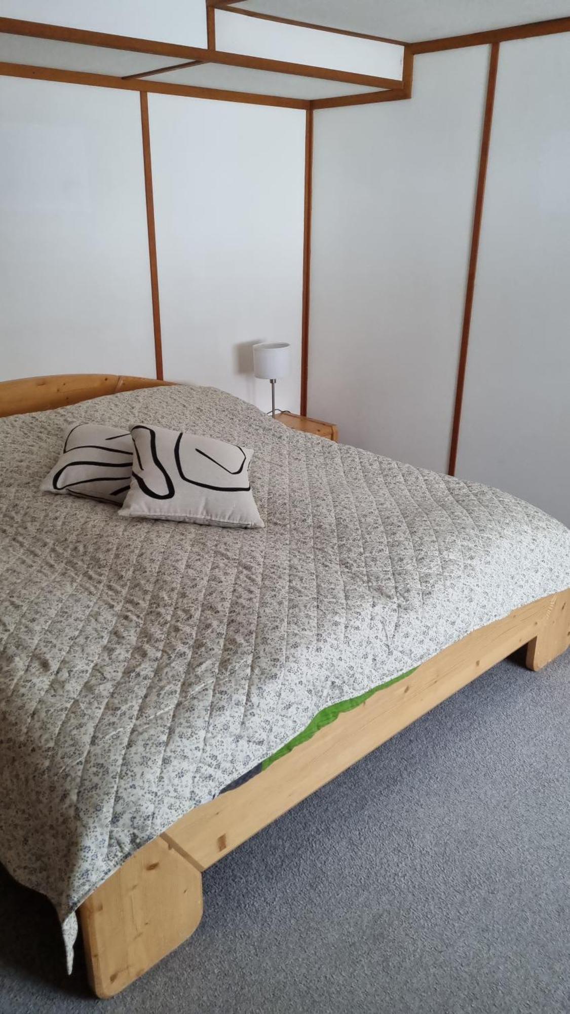 Appartamento Pension Hof Zur Stilli Davos Esterno foto