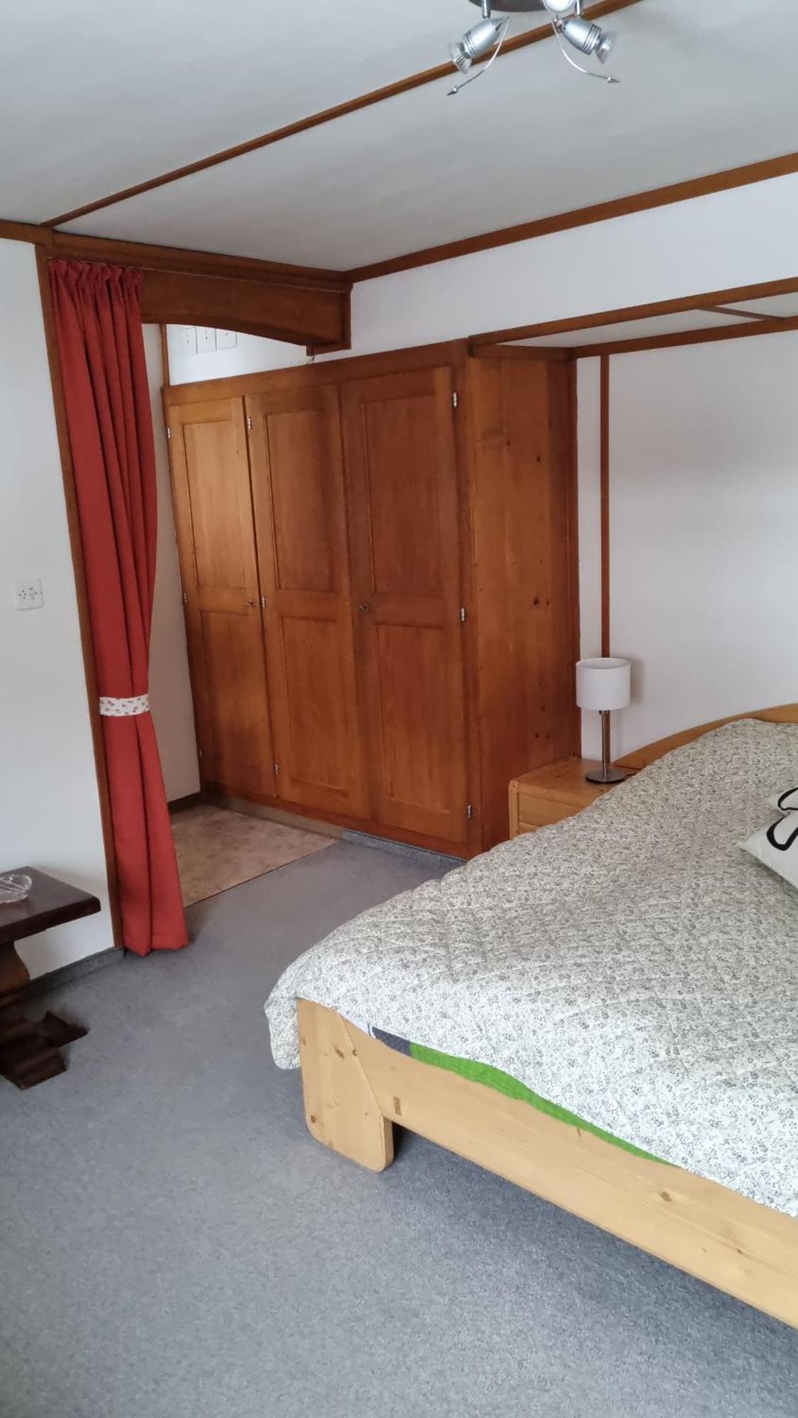 Appartamento Pension Hof Zur Stilli Davos Esterno foto